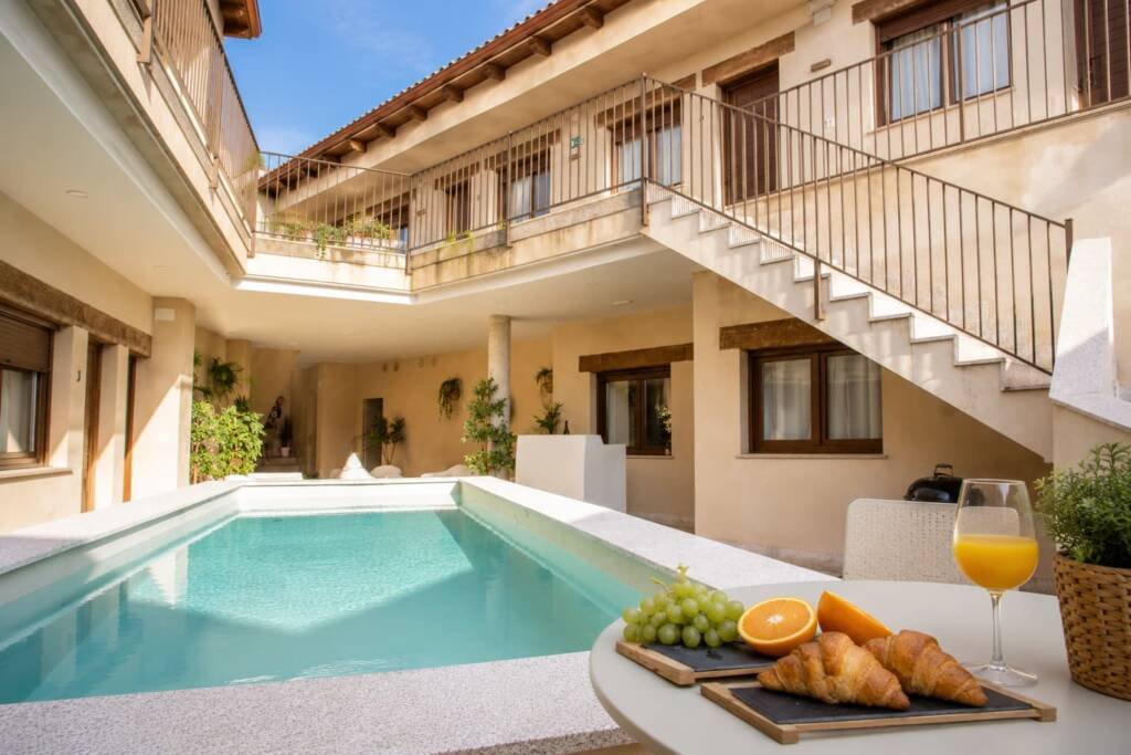 Alquiler de casa rual con piscina cerca de Salamanca