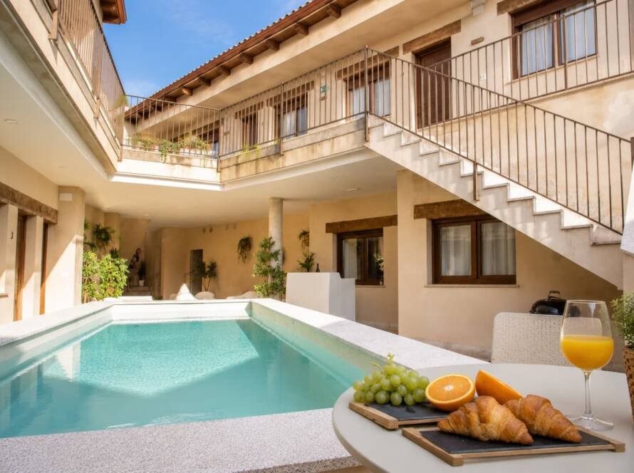 Alquiler de casa rual con piscina cerca de Salamanca